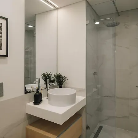 Legno - 2 Bedrooms In Santo Antonio Apartment Lisbon